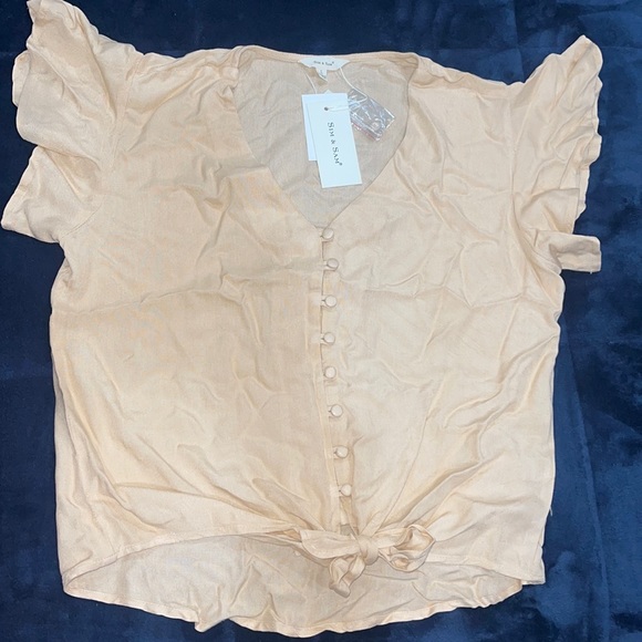 NWT, Sim and Sam, Large, blush pink top with button down front - Picture 1 of 4